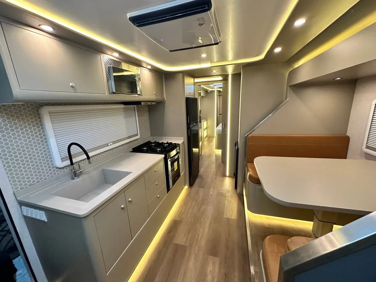 T900: O Suprassumo da Elegância, Conforto e Funcionalidade