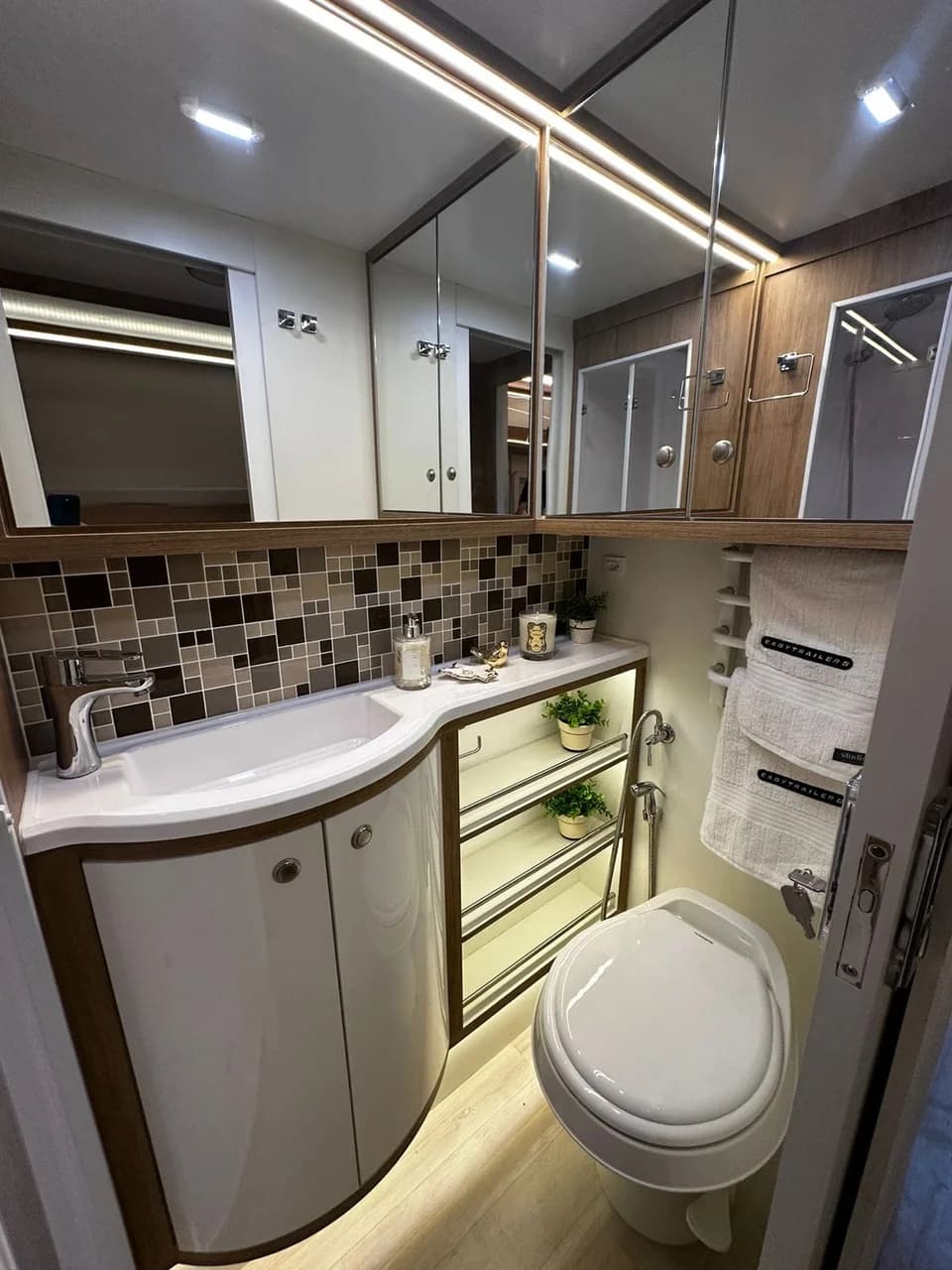 Atlas 7000 - Interna 22