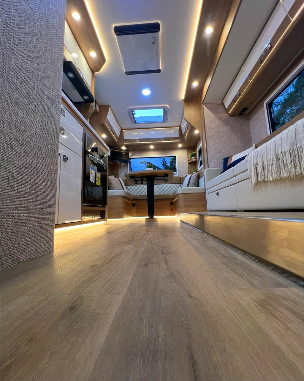 Atlas 7000 - SLD - Interior 7