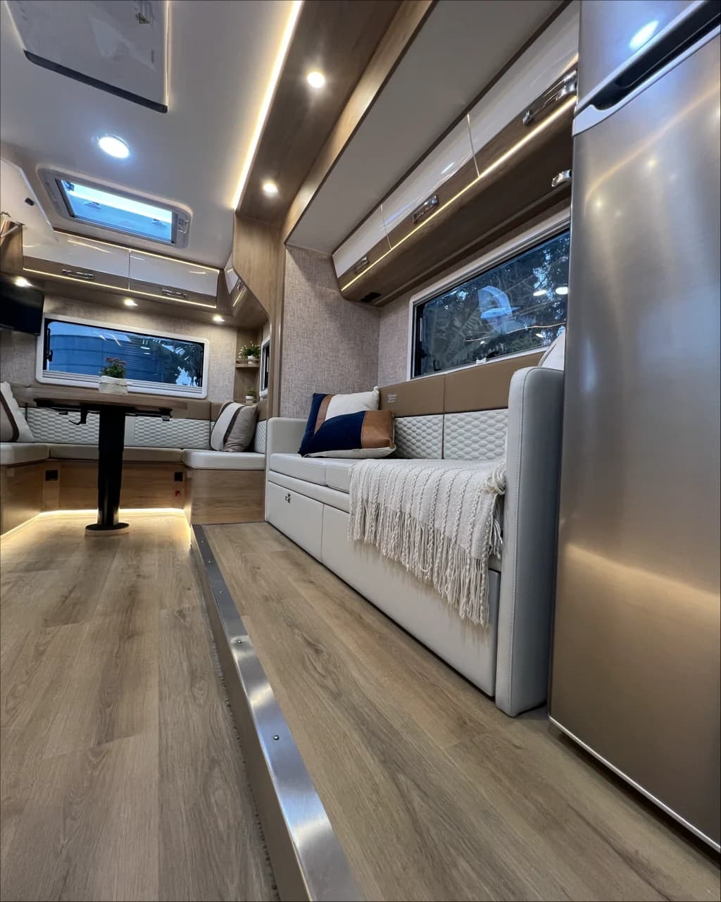 Atlas 7000 - SLD - Interior 11