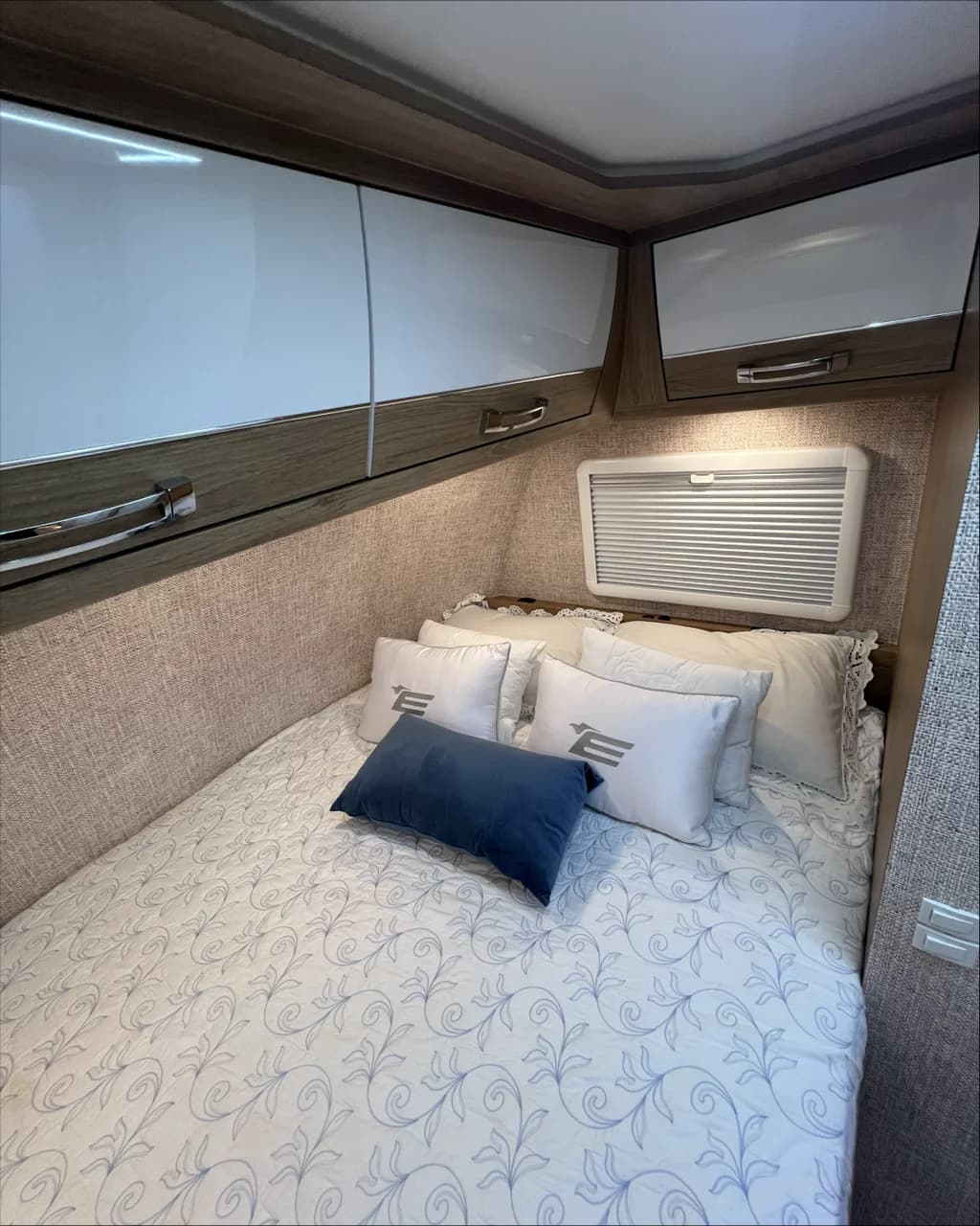 Atlas 7000 - SLD - Interior 13